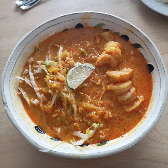 Meet your Posher, Sarah-jane - Picture 1 of 1